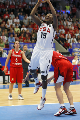 Tina CHARLES_USA